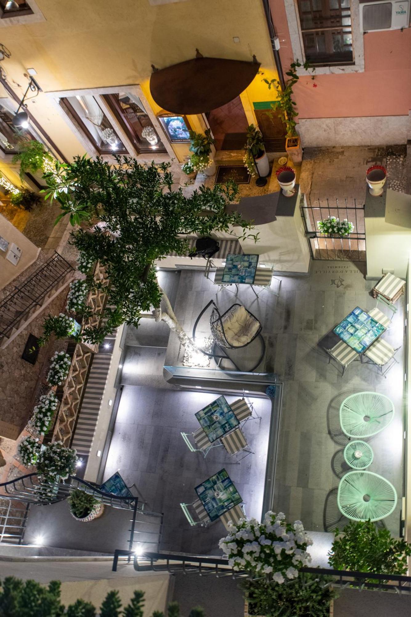 Villa D'Orville Luxury Suites Taormina Exterior photo